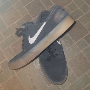 Mens Nike Stefen janoski size 8